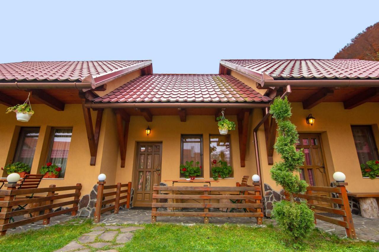 Patakmenti Panzió Spa Corund  Exterior foto