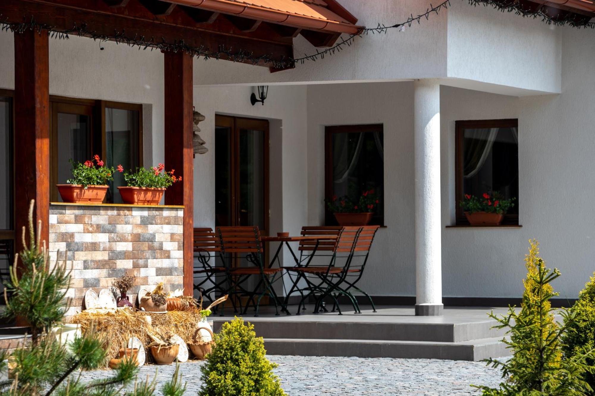 Patakmenti Panzió Spa Corund  Exterior foto